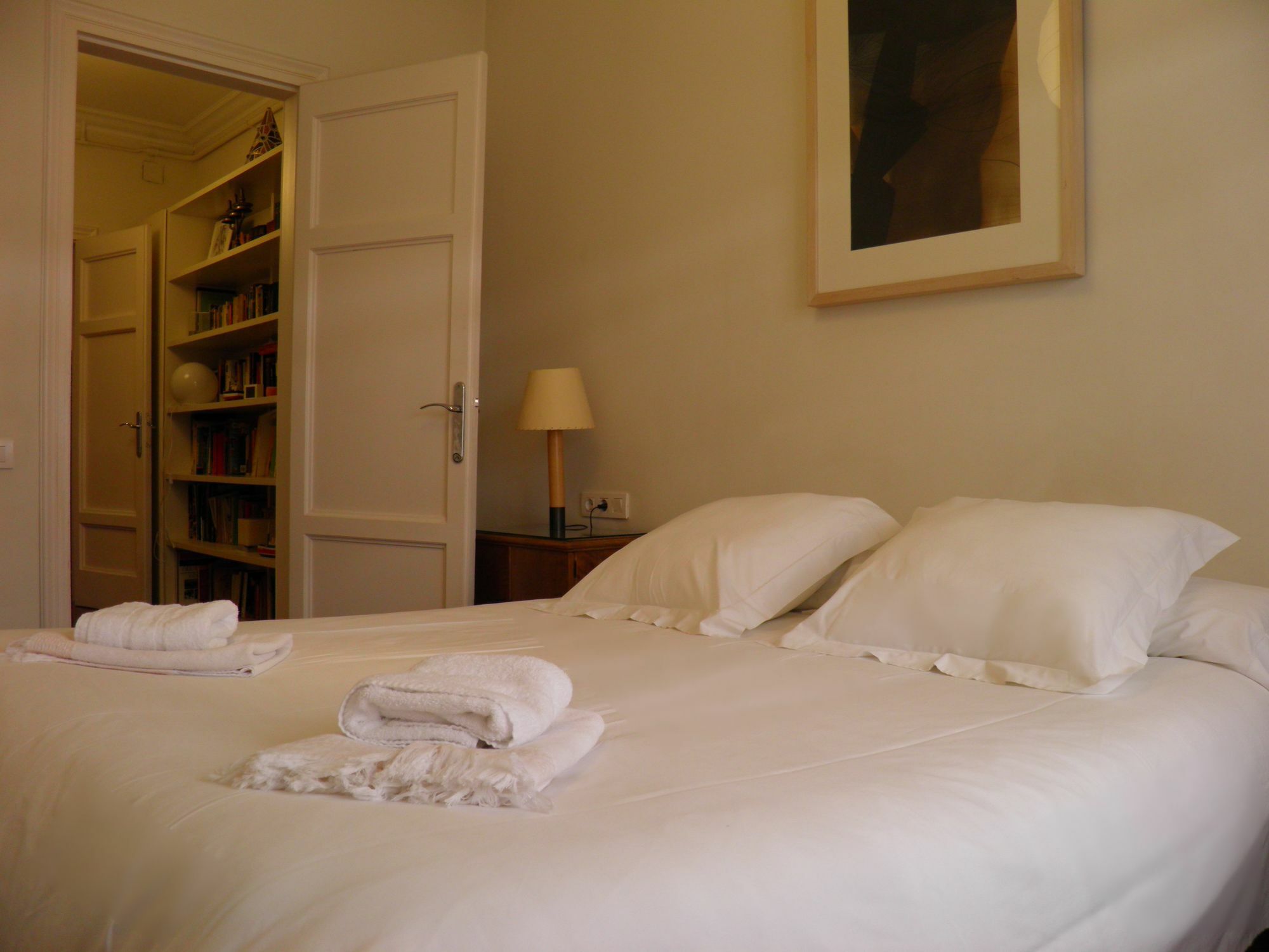 Suitur Courtyard Apartment Barselona Dış mekan fotoğraf